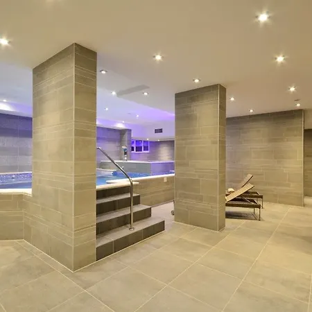 Miramare מלון 4*