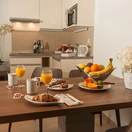 Ξενοδοχείο Miramare 4*