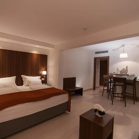 Miramare Otel 4*