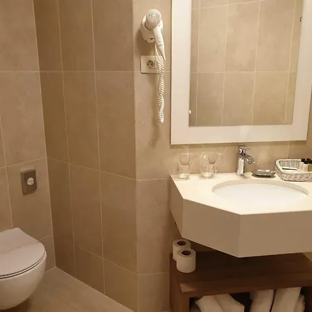 Ξενοδοχείο Miramare Μακάρσκα