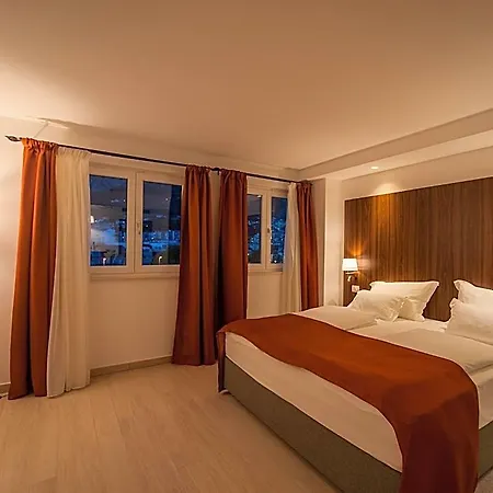 Miramare Hotel 4*