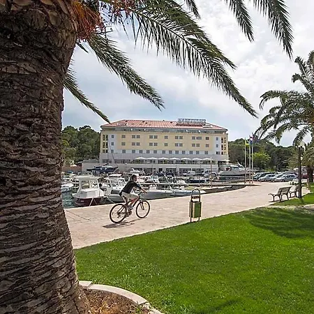 Miramare Hotel 4*