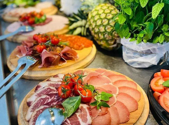 Miramare מלון 4*