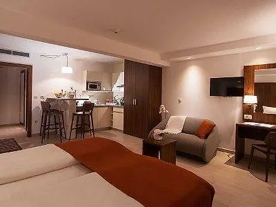 Miramare Μακάρσκα