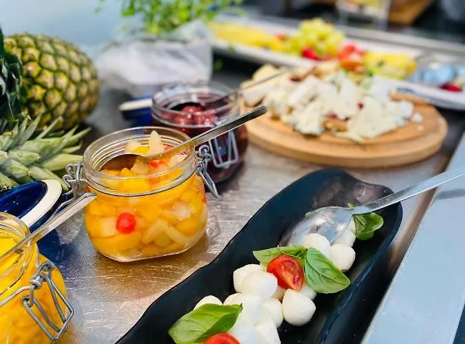 Miramare מלון 4*